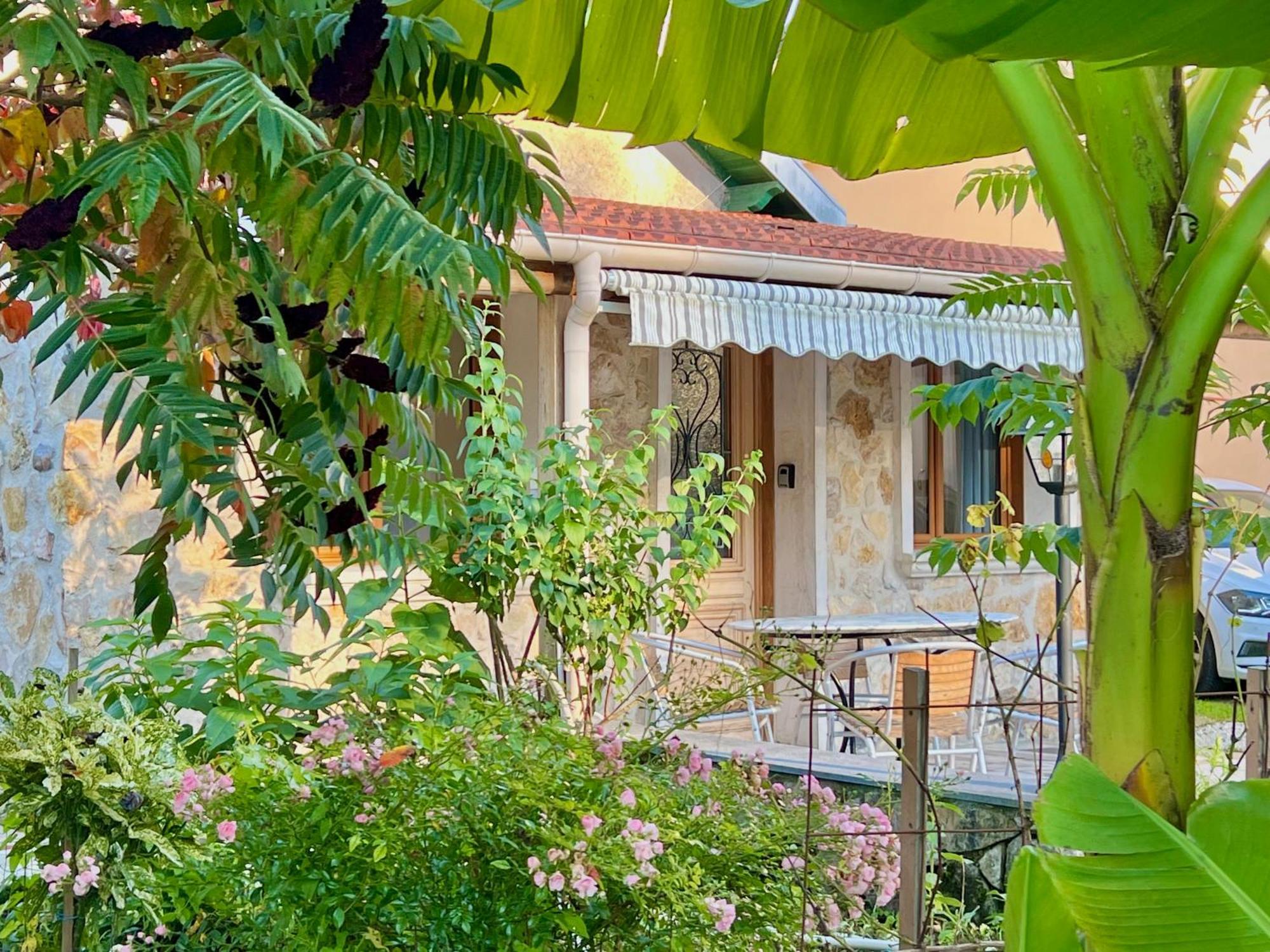 Joumana Tourisme Villa Gouvernes Exterior photo